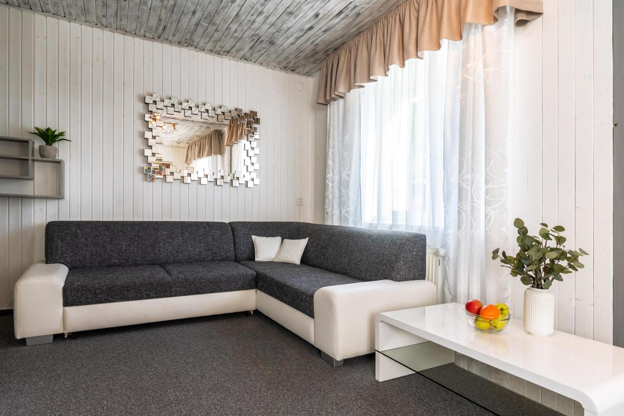 Hotel Schwarz Nove Hamry Exterior photo